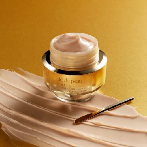 Clé de Peau Beauté Volumizing Cream Supreme 3