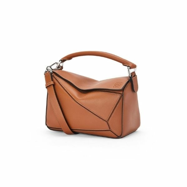 LOEWE Small Puzzle bag in classic calfskin 經典小牛皮 Puzzle 包 1