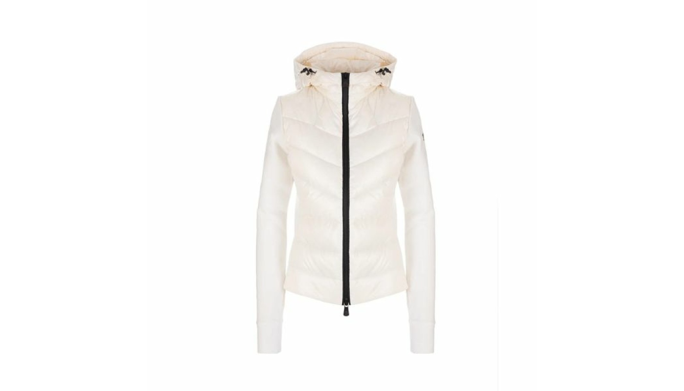 Moncler <strong><span style="color: #e80c5b;">美國官網定價優勢</span></strong> 7