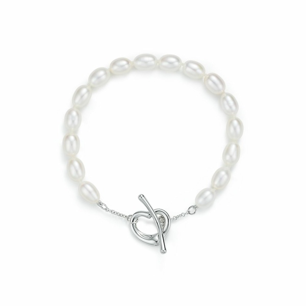 TIFFANY Open Heart Pearl Bracelet 1