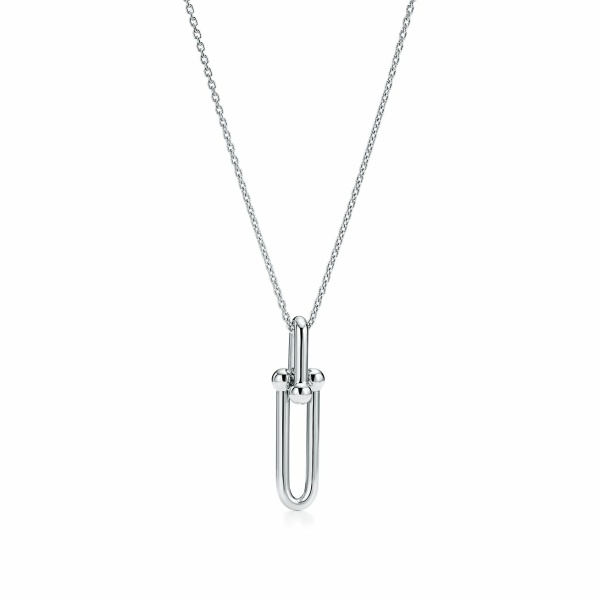 TIFFANY Link Pendant 1