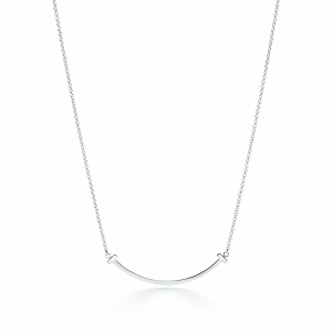 TIFFANY Smile Pendant in White Gold