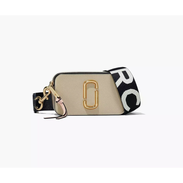 Marc Jacobs The Snapshot 1
