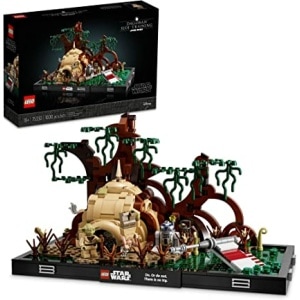 LEGO Star Wars Dagobah Jedi Training Diorama 75330 Set - Complete Series with Yoda and R2-D2 Minifigures, and Luke Skywalker’s X-Wing, Birthday Gift Idea for Adults, Men, Women, Room Décor Memorabilia 樂高 星際大戰