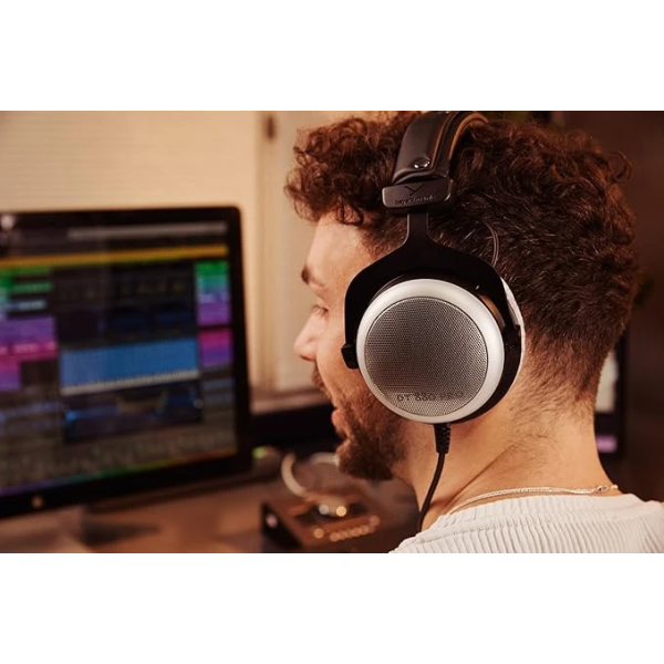 beyerdynamic DT 880 Pro Over-Ear Studio Headphone 耳罩式耳機 3