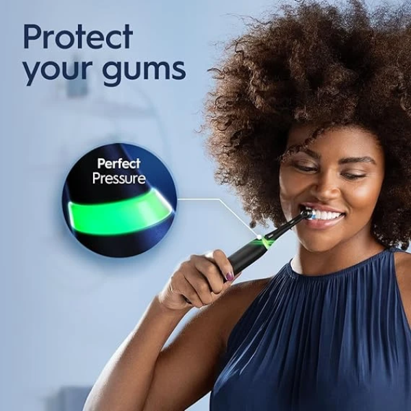 Oral-B iO Series 4 Electric Toothbrush with 1 Brush Head 3
