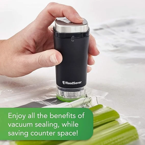 FoodSaver 31161370 Cordless Food Vacuum Sealer 2