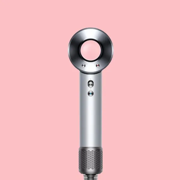 Dyson Supersonic 系列吹風機:專業級髮型設計工具比較與評測 23 Dyson Supersonic 系列吹風機:專業級髮型設計工具比較與評測 14