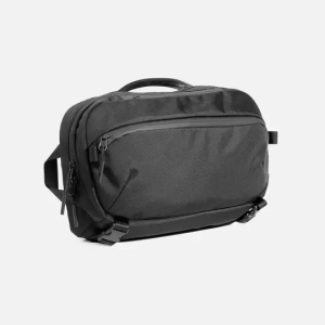 AER Travel Sling 2 斜肩包