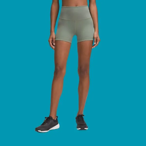Lululemon 2024 必備運動服飾：從舒適材質到高效運動功能的完美選擇 17