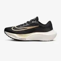Nike 黑五折扣五折起！限時搶購跑鞋與運動服飾優惠 12