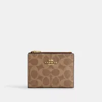 Coach Outlet 黑五折扣來襲，2024年不可錯過的經典包款3折起 1