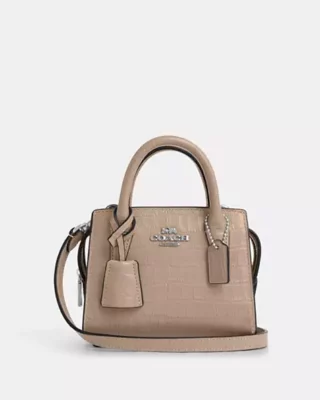 Coach Outlet 黑五折扣來襲，2024年不可錯過的經典包款3折起 29