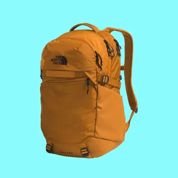 如何挑選適合的 The North Face 背包？8種熱門款式詳細對比 17