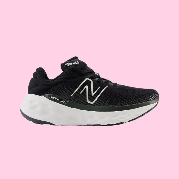 2025 年最佳女款健走鞋,HOKA、New Balance、ASICS 品牌精選 22 2025 年最佳女款健走鞋,HOKA、New Balance、ASICS 品牌精選 13