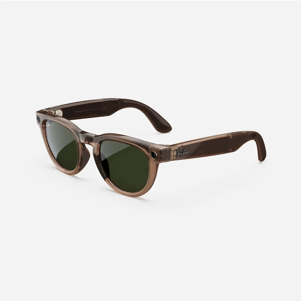 Ray-Ban Meta Headliner, Shiny Warm Stone Transparent/Tint to Dark Green Transitions, Standard, Low bridge fit 1