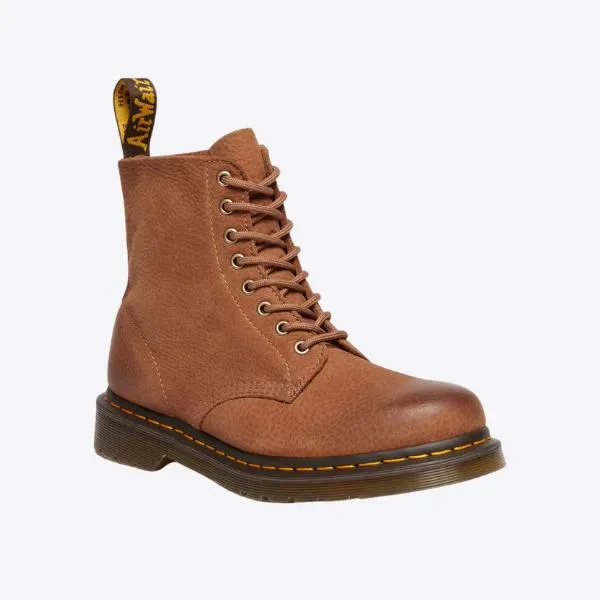 Dr. Martens 季末促銷低至 6 折，1460 女款馬丁靴現省 NT$2240 1