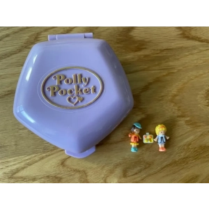 1992 Vintage Polly Pocket Polly at the Burger Stand Complete