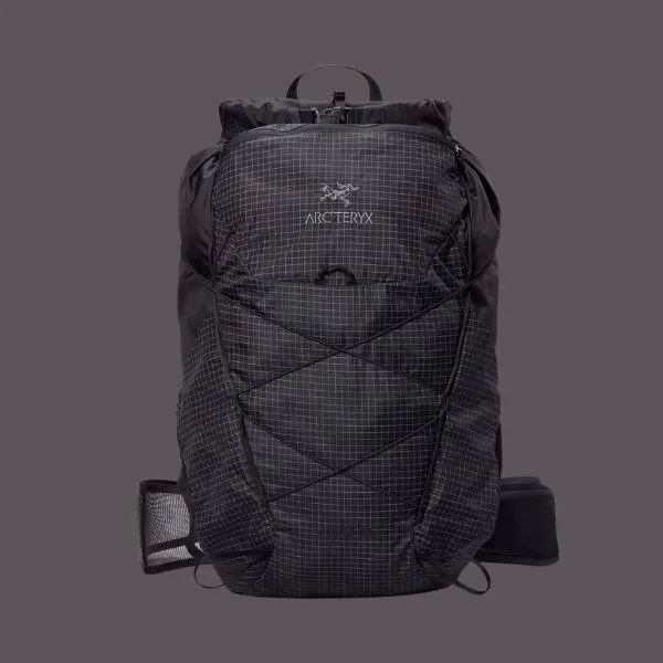 Arc'teryx Aerios 35 Daypack 評價：頂級貼合耐用的登山背包 15