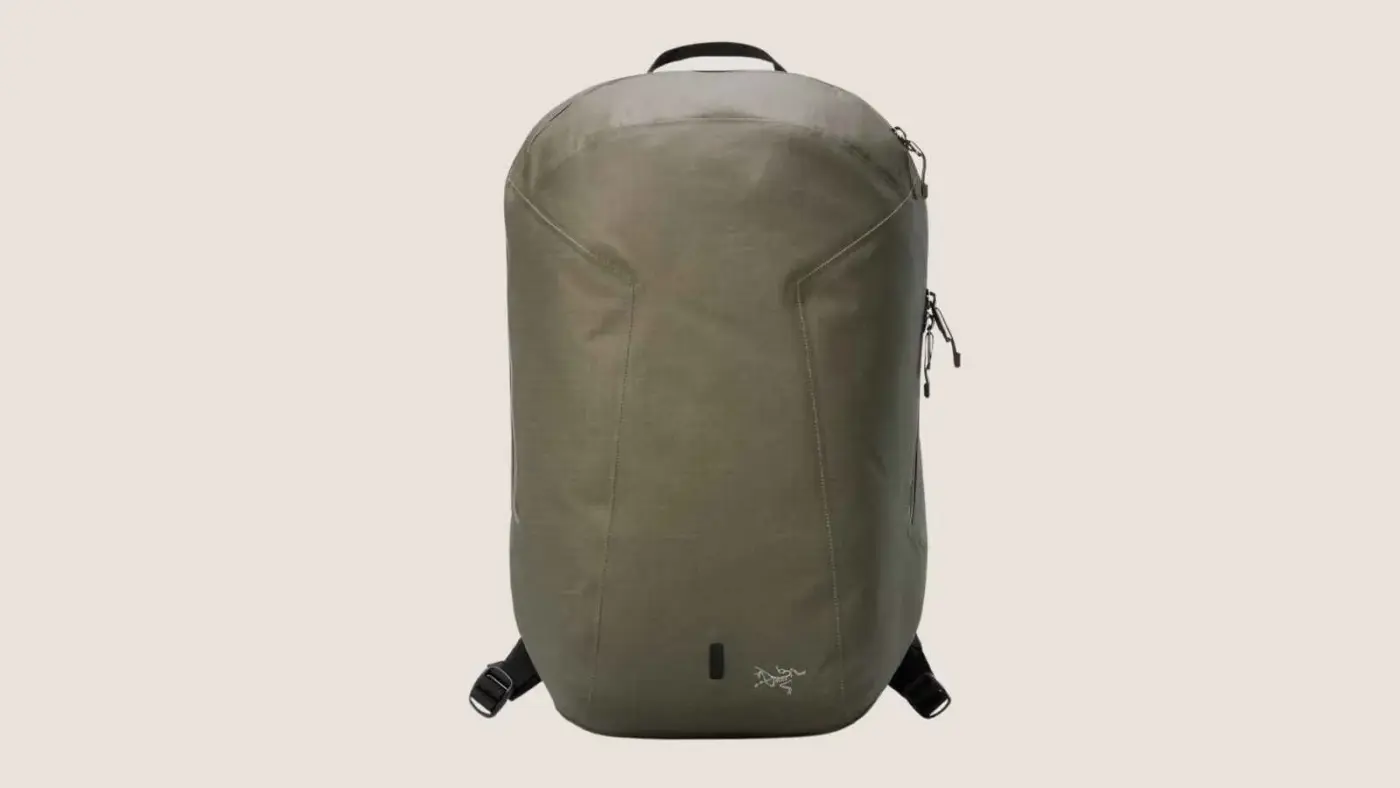 Arc'teryx Granville Zip 16 值得買嗎?城市與戶外混搭推薦款 10 Arc'teryx Granville Zip 16 值得買嗎?城市與戶外混搭推薦款 1