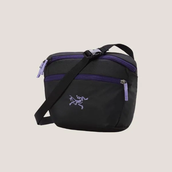 Arc'teryx Mantis 腰包評測：日常與旅行都適用的高機能斜背包 14