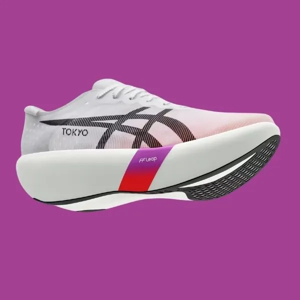 搶先評價 Asics Metaspeed Ray ，史上最輕碳板跑鞋 42
