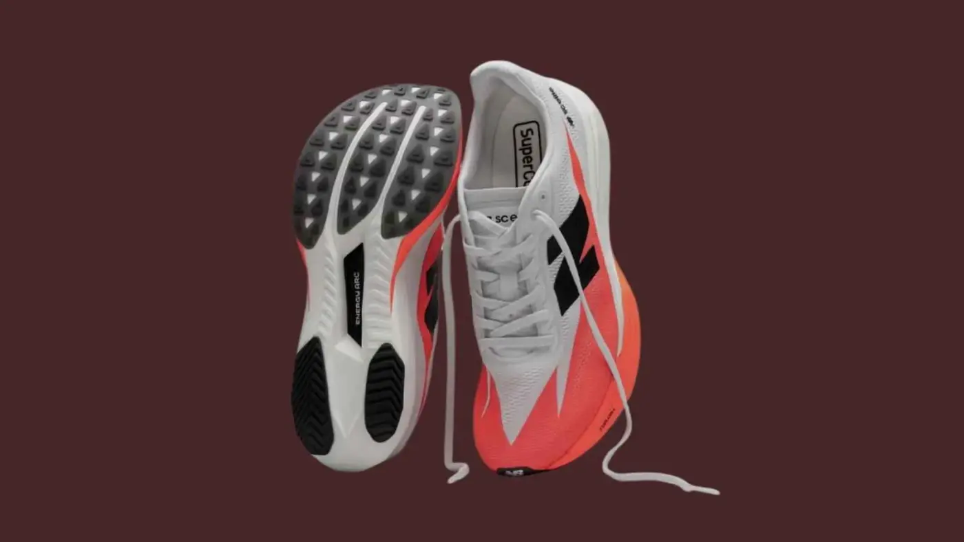 New Balance 最新碳板鞋 SC Elite v5，更輕量、更推進的碳板跑鞋值得入手嗎？ 1