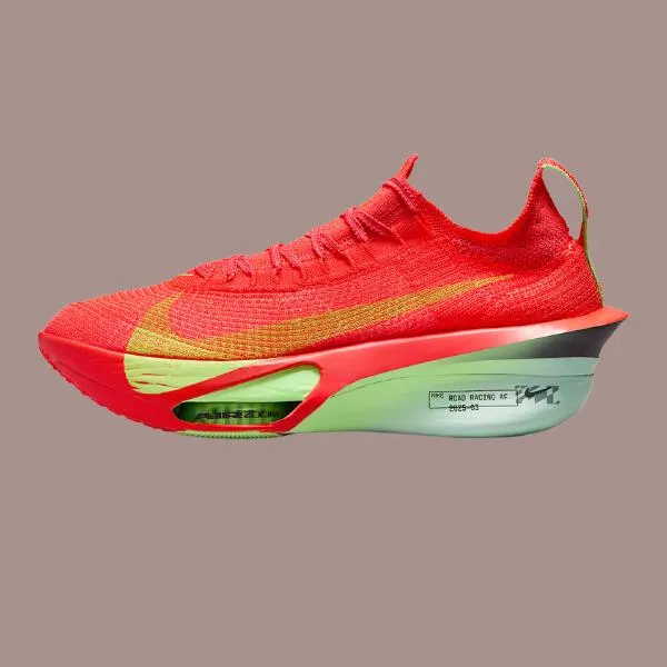 2025 最強碳板跑鞋推薦｜Asics、Hoka、Nike 等熱門款全面解析 13