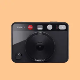 拍立得怎麼選？Fujifilm instax mini evo vs. Leica Sofort 2 3