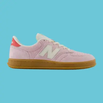 New Balance 球鞋入門指南:從經典 574 到潮流 1000 全收錄 13 New Balance 球鞋入門指南:從經典 574 到潮流 1000 全收錄 4