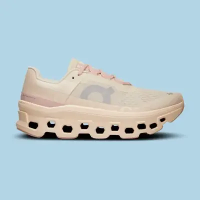 On Cloud 與 Hoka 比較:哪款跑鞋穿起來最舒適? 13 On Cloud 與 Hoka 比較:哪款跑鞋穿起來最舒適? 4