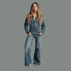 AE x Sydney Sweeney 聯名牛仔褲登場，為家暴議題發聲 2