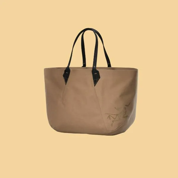 Arc’teryx Carrier 45 值得買嗎？防水耐磨＋45L 容量全方位分析 15