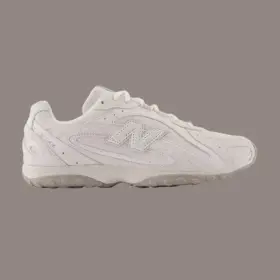 New Balance 204L 新鞋發售!復古線條搭配高質感麂皮,百搭必收 New Balance 204L 新鞋發售!復古線條搭配高質感麂皮,百搭必收