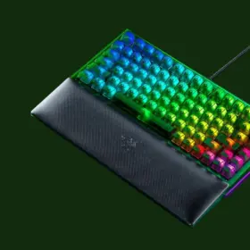 Razer 最新 Phantom 系列：喚醒千禧世代記憶的 RGB 電競美學 4