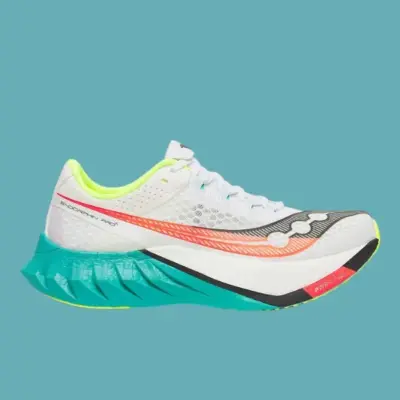 最舒適輕量跑鞋推薦：Hoka、Saucony、Nike 最新款上榜 5
